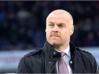 Sean Dyche wins Premier League...